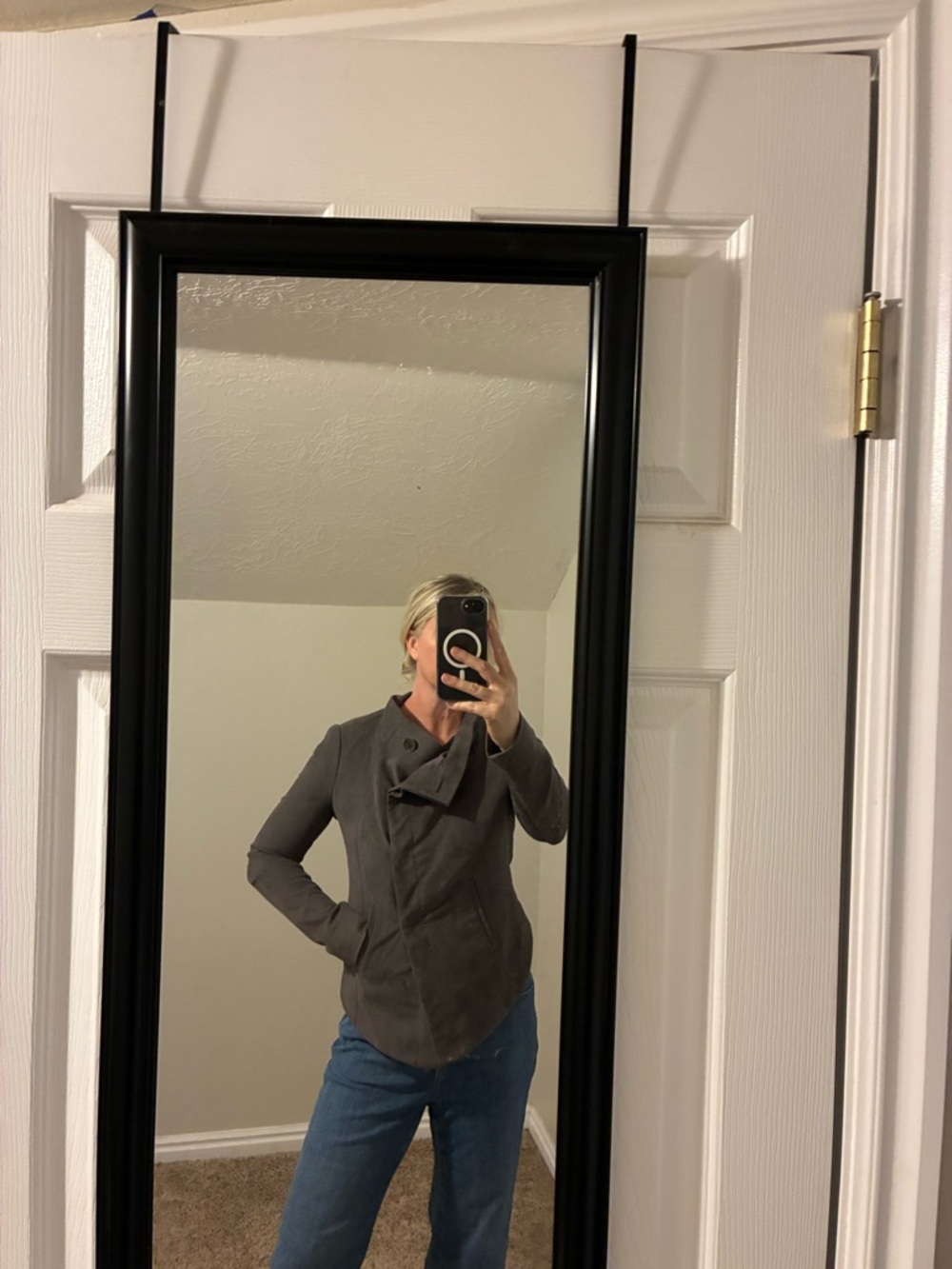 BCBG MaxAzria Grey Vegan Suede Misty Morning Indie Sleeze Jacket Small Womens - Picture 2 of 11